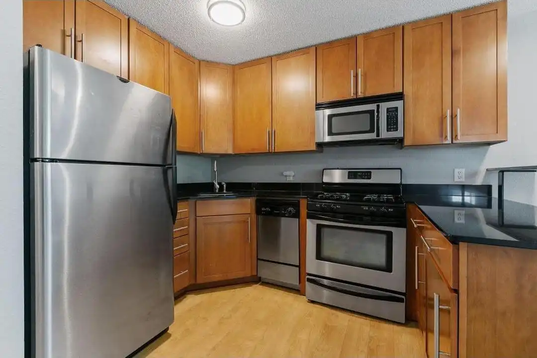 2530 1st Ave S #101 - Vista 5