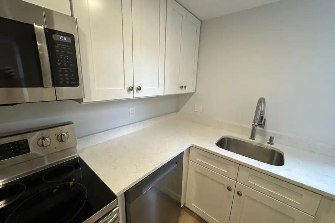 499 Beacon St - View 2