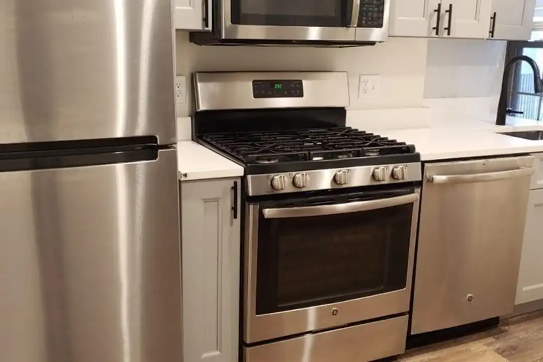 Apartment in Boston - View 2