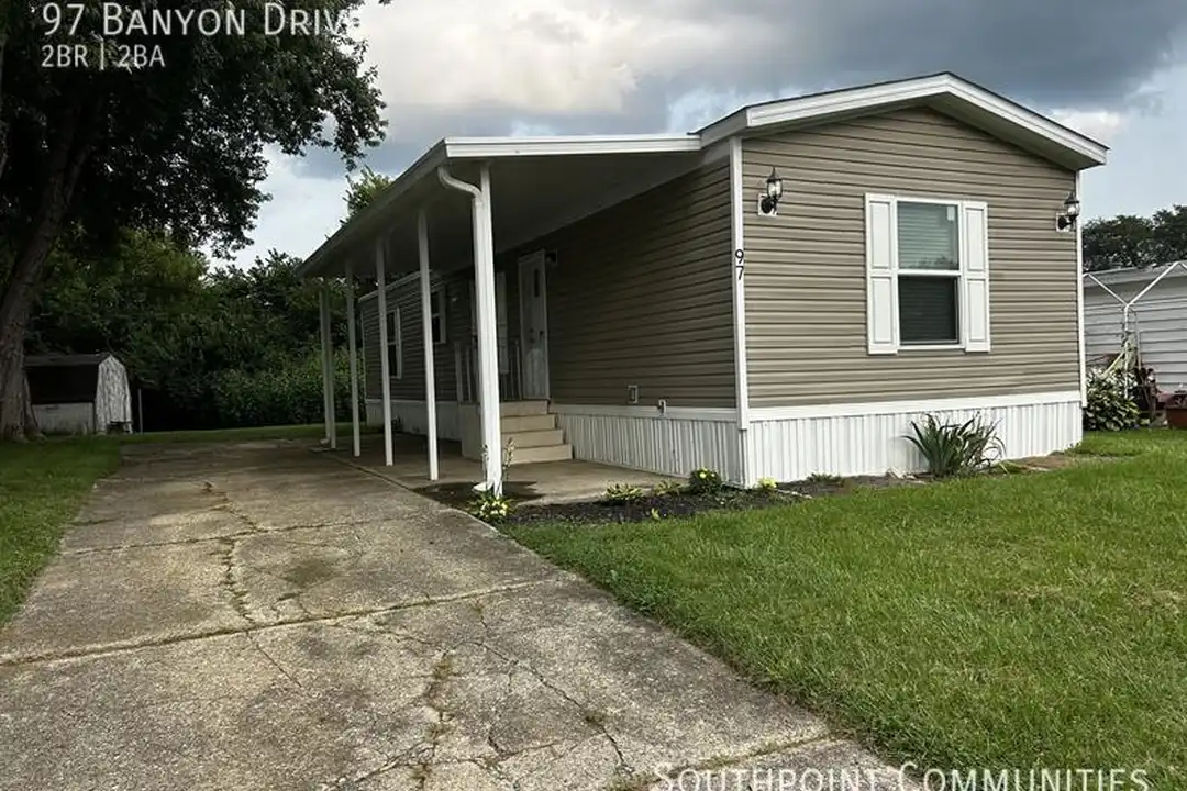 97 Banyon Dr – photo 1 of 10