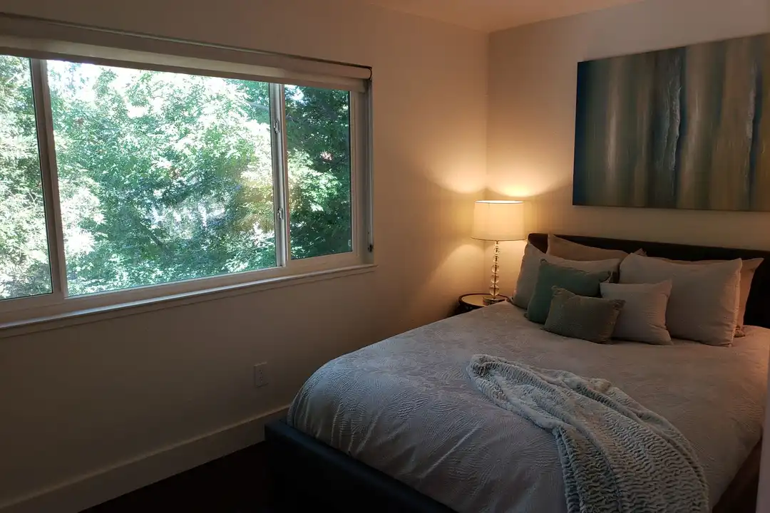 3101 Mabel St unit Newly Renovated - View 6