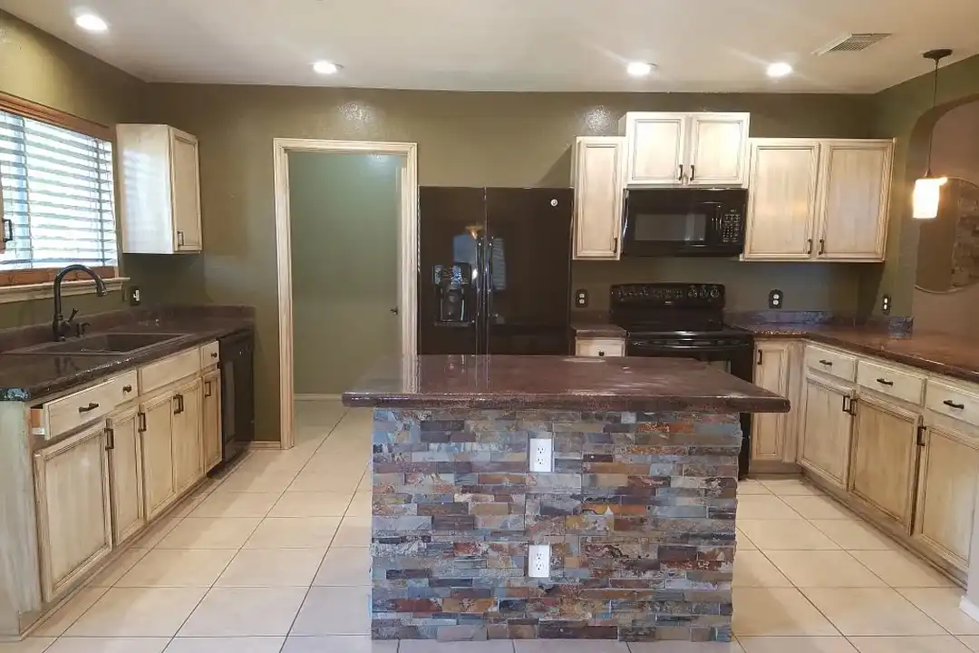 2063 Club Crossing - View 3