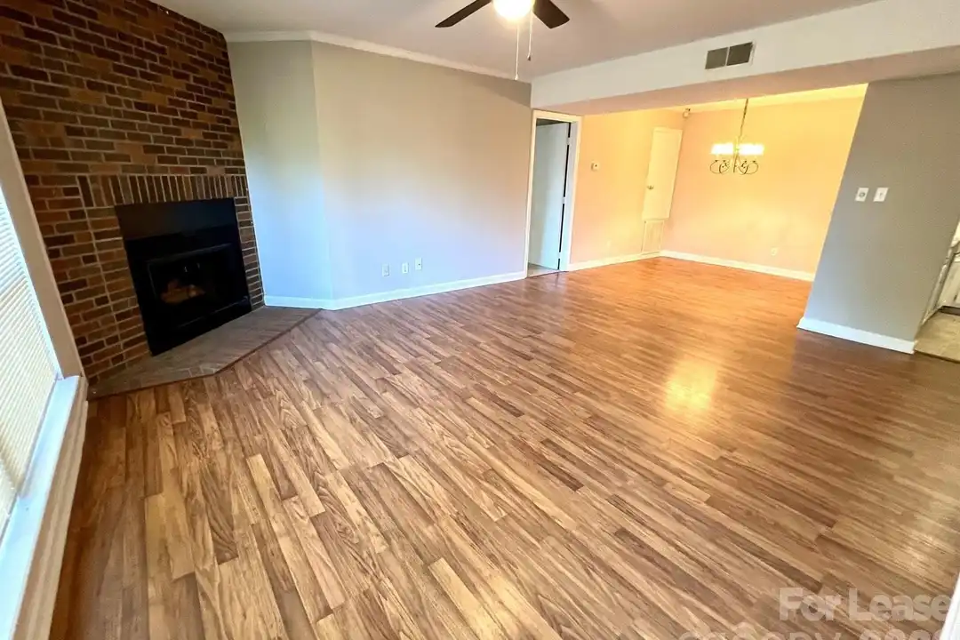 1600 Sharon Rd W #4 - View 3