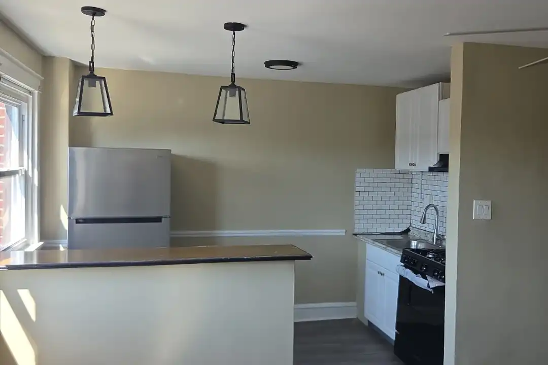5437 Torresdale Ave unit 2 - View 3