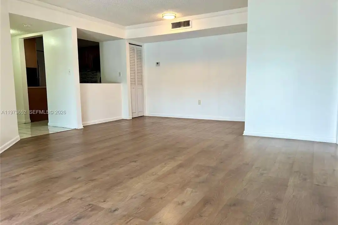 20761 NE 4th Pl #104 - View 4