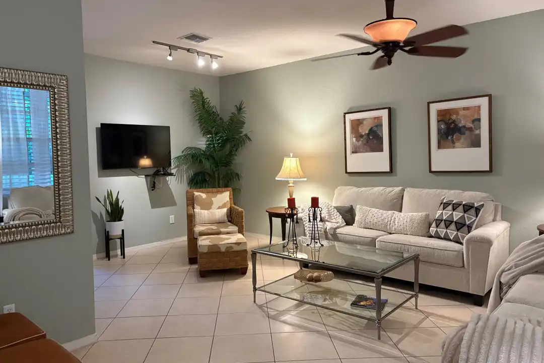 Apartment in Jupiter - View 2