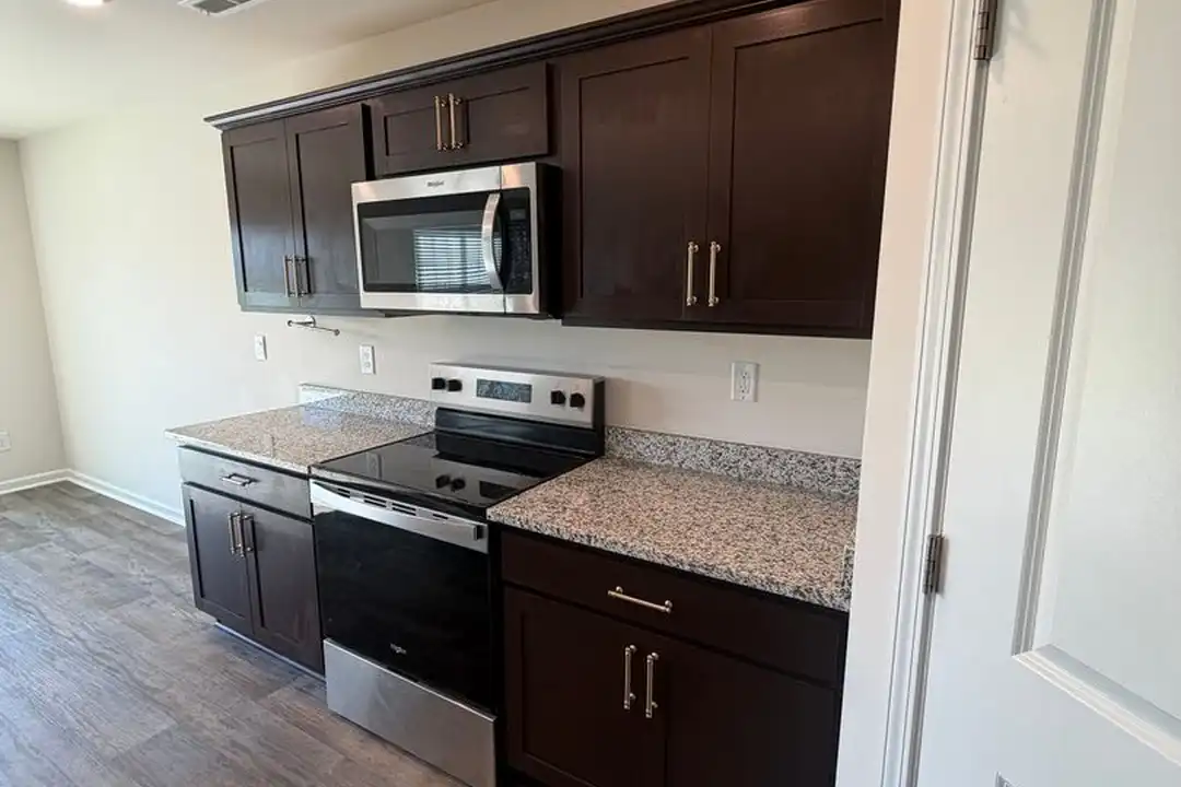4011 Atlantic Ave - View 2
