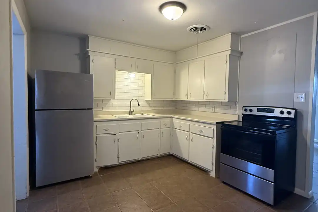 House in Lubbock - View 3