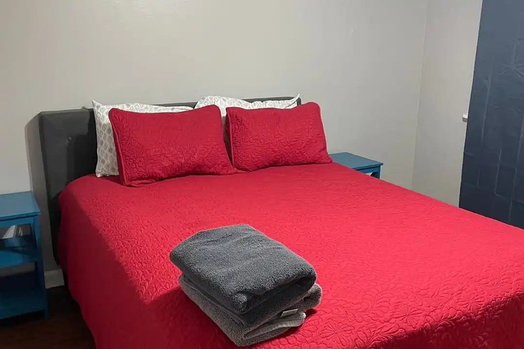 Apartment in Tallahassee - View 2