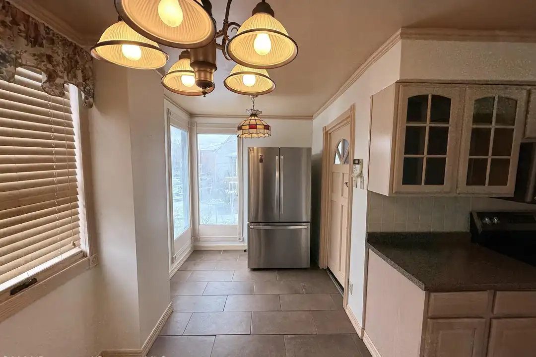 629 Clay Ave #1ST - More