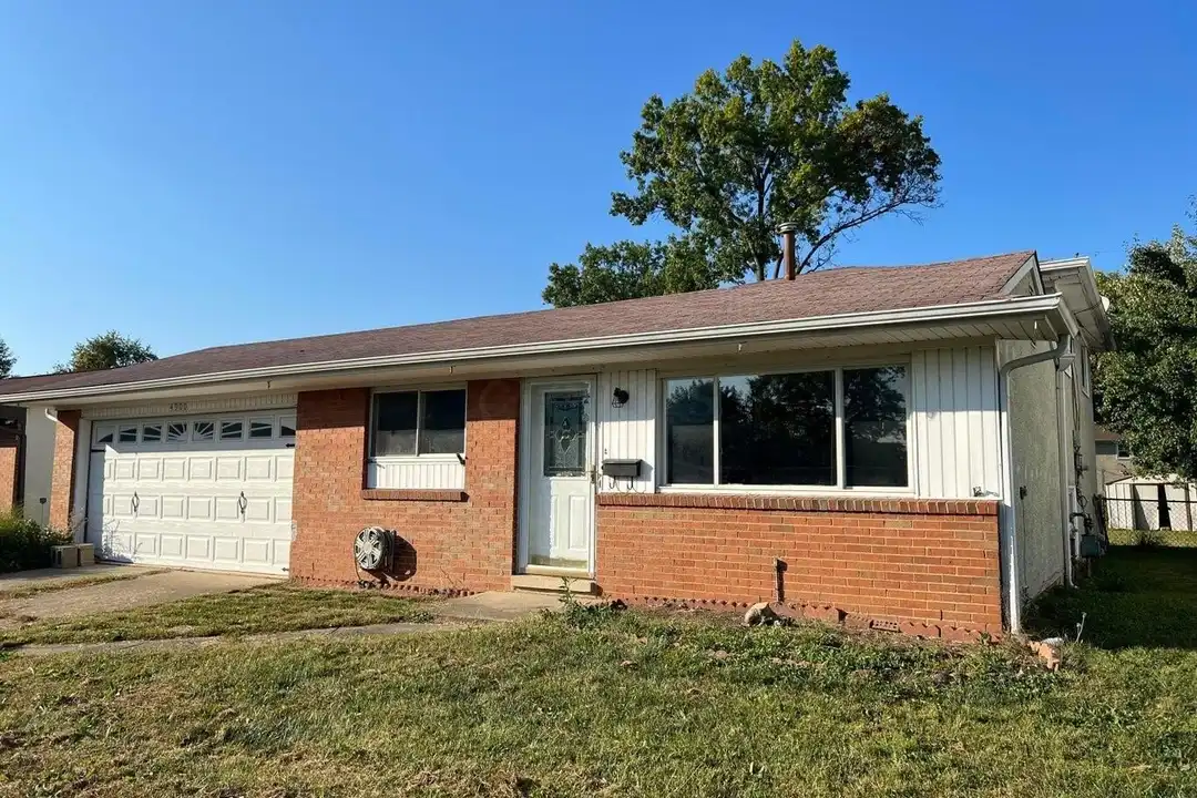 4900 Kresge Dr – photo 1