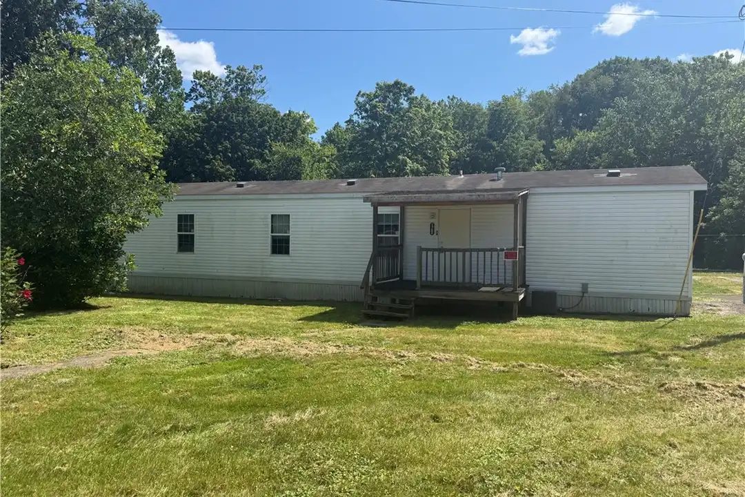1761 Old Youngstown Rd – photo 1 of 10