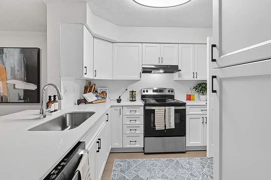 Chroma Park Apartments – photo 1