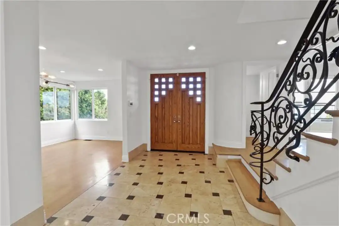 7908 W 81st St - View 5