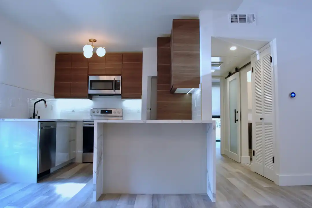 2120 Rodney Dr unit 3 - View 3