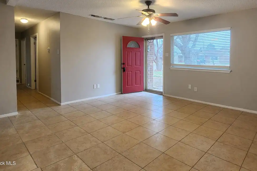 4530 Marshall St - View 2