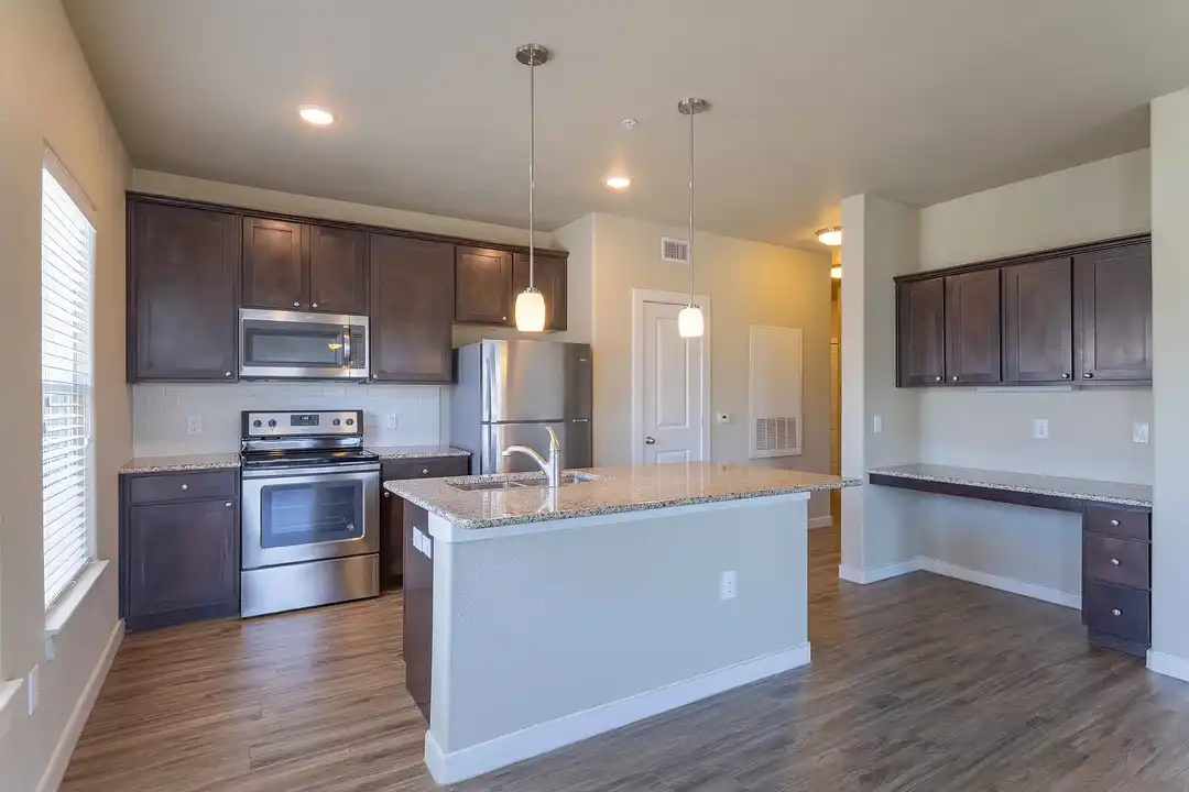Century Palm Bluff – photo 1