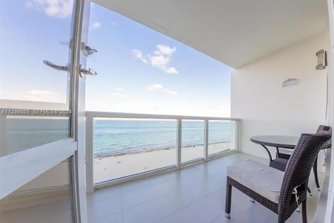 1206 Collins Ave unit 5601 Collins Ave #1206 - View 2