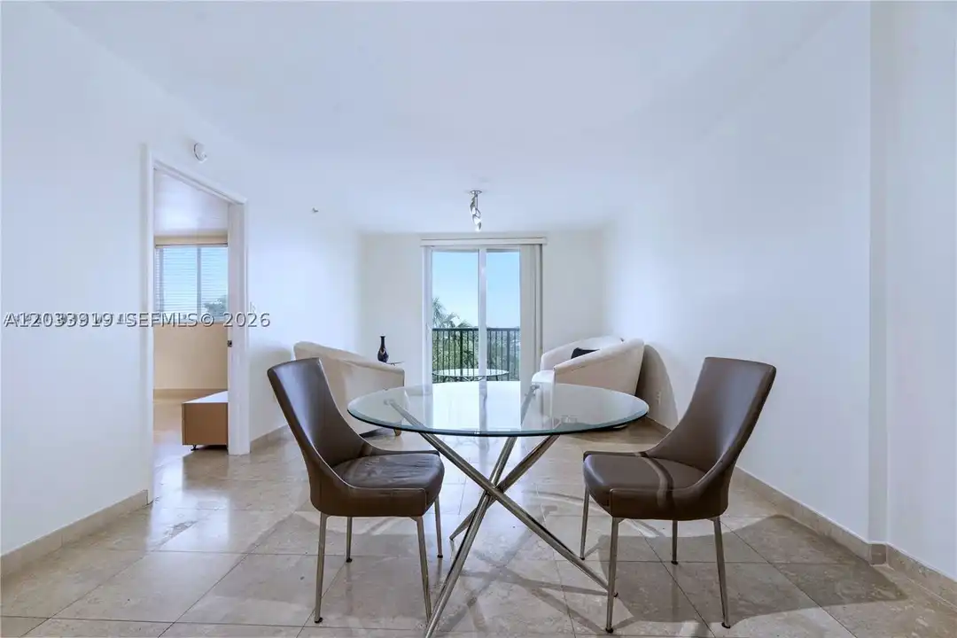 8888 Collins Ave unit 314 - View 3