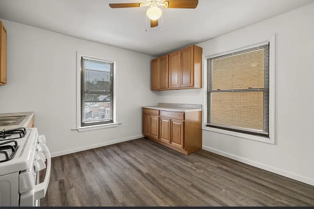 62 Maytide St unit Unit 2 – photo 1