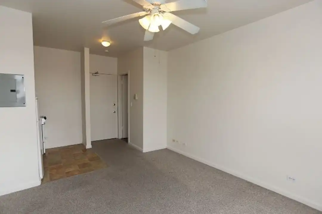 3957 Irving Park Rd unit D703 - More