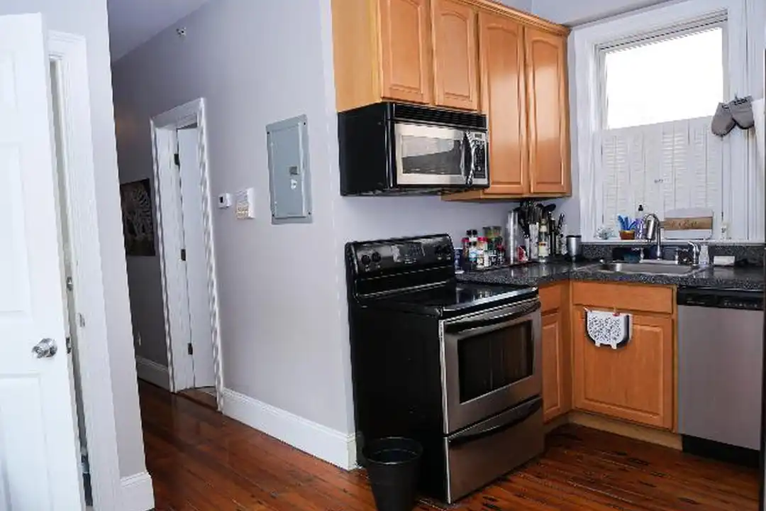 16 Chestnut Hill Ave – pohled 2