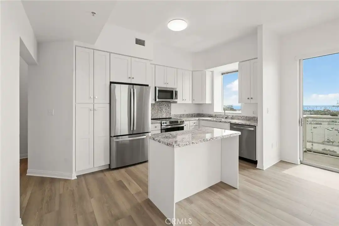 488 E Ocean Blvd #717 - View 3