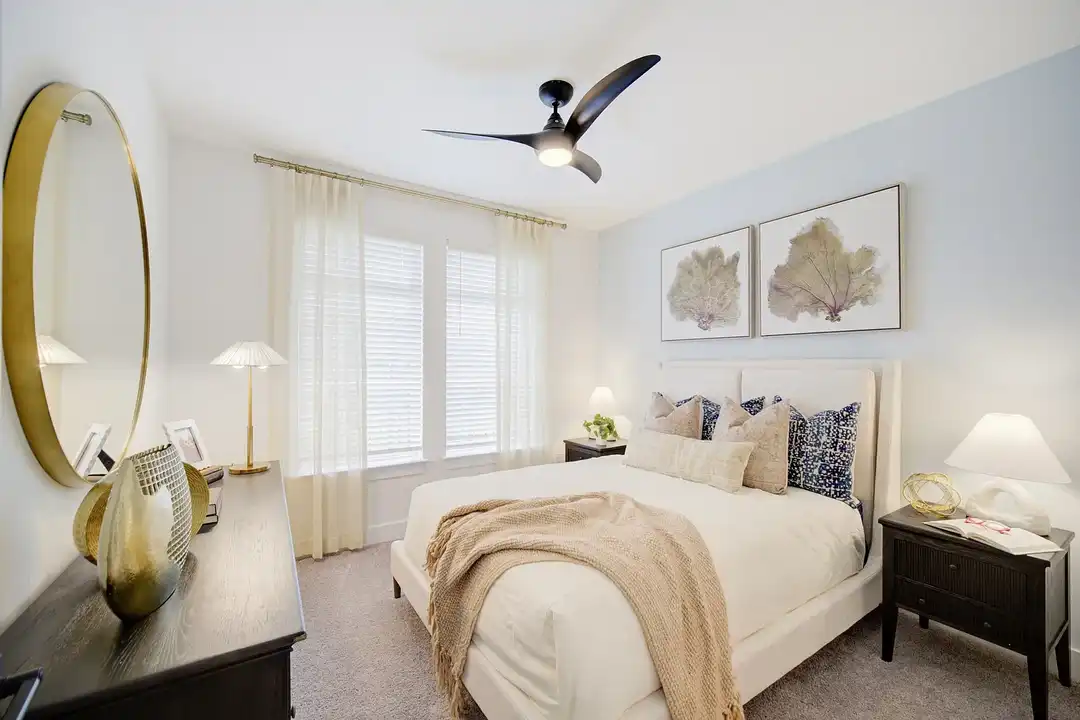 Vintage Lake Powell Apartments - View 6
