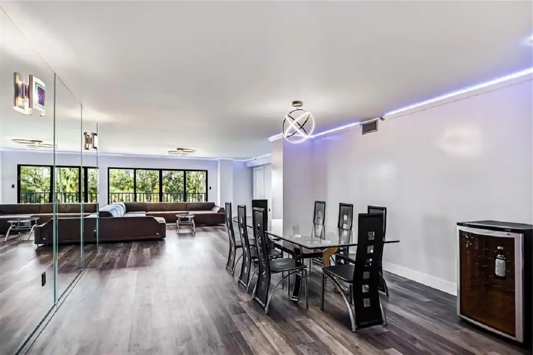 7550 Hinson St - View 4