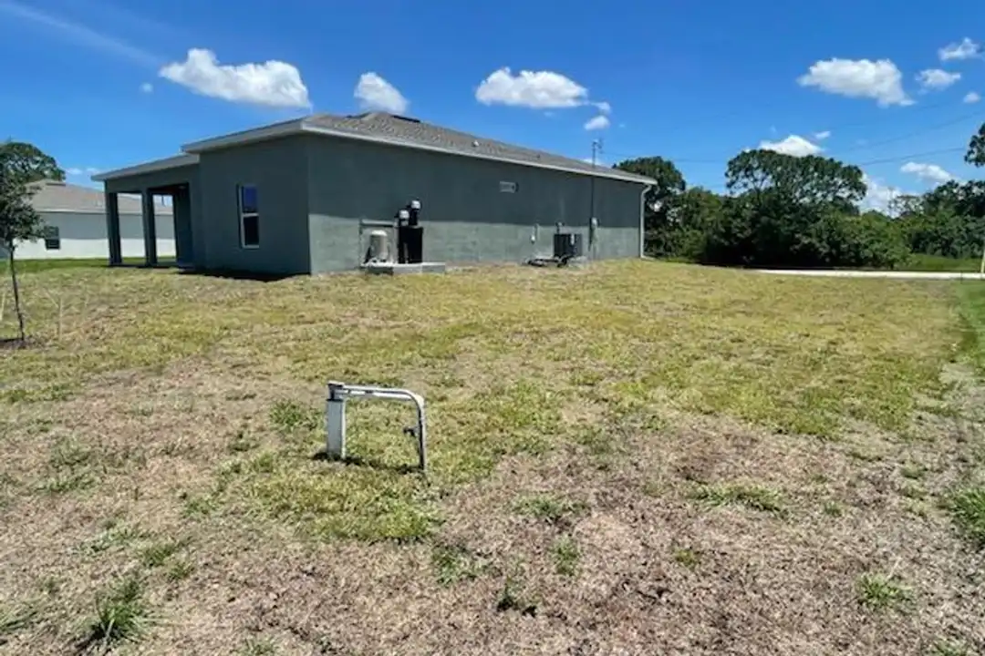 1740 NW 9th Terrace - View 4