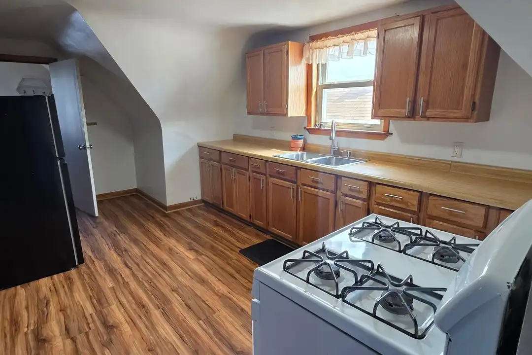 2151 Lake Ave unit 2nd Floor - View 4