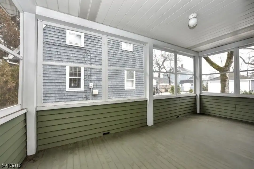 65 S Maple Ave - View 6