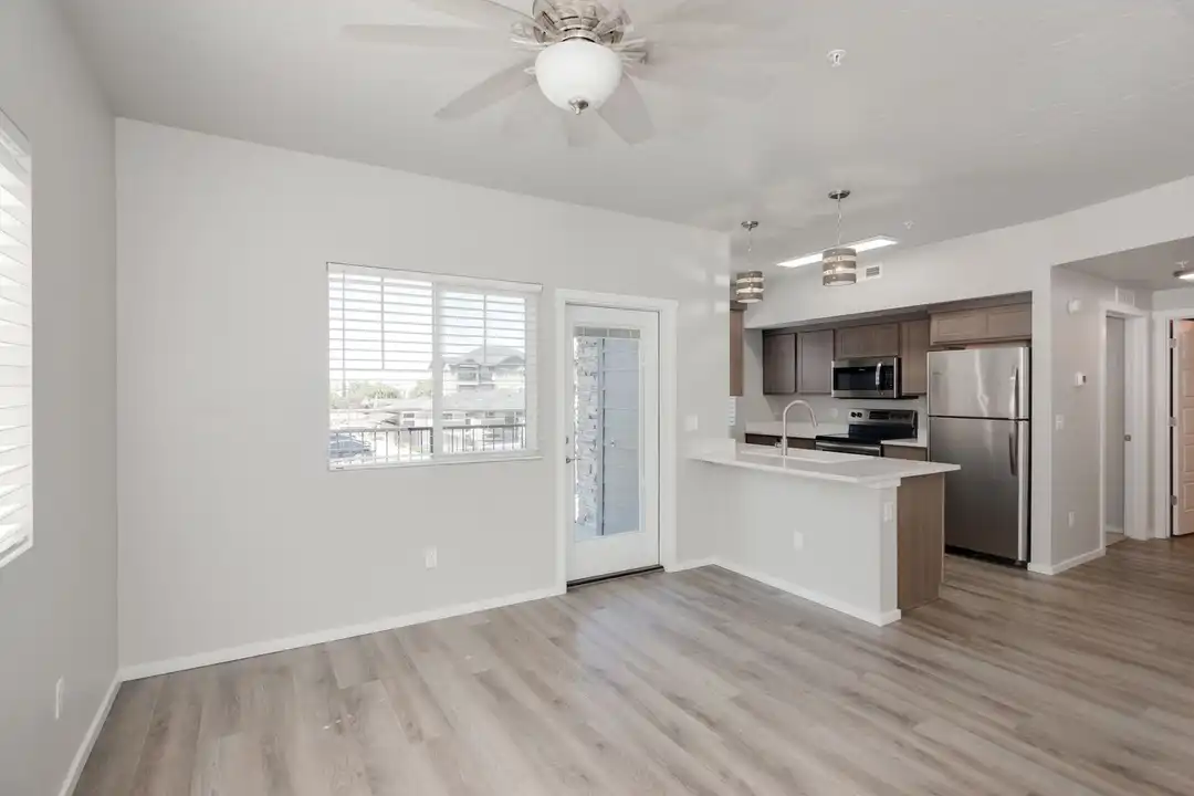 16344 N Franklin Blvd unit C303 - View 3