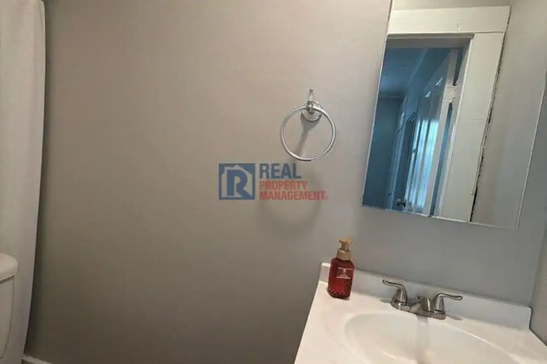255 S 17th St - View 5