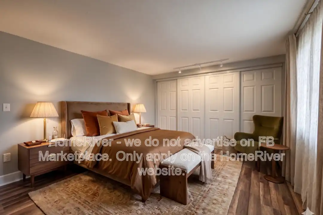 2115 W Ivy St – pohled 4