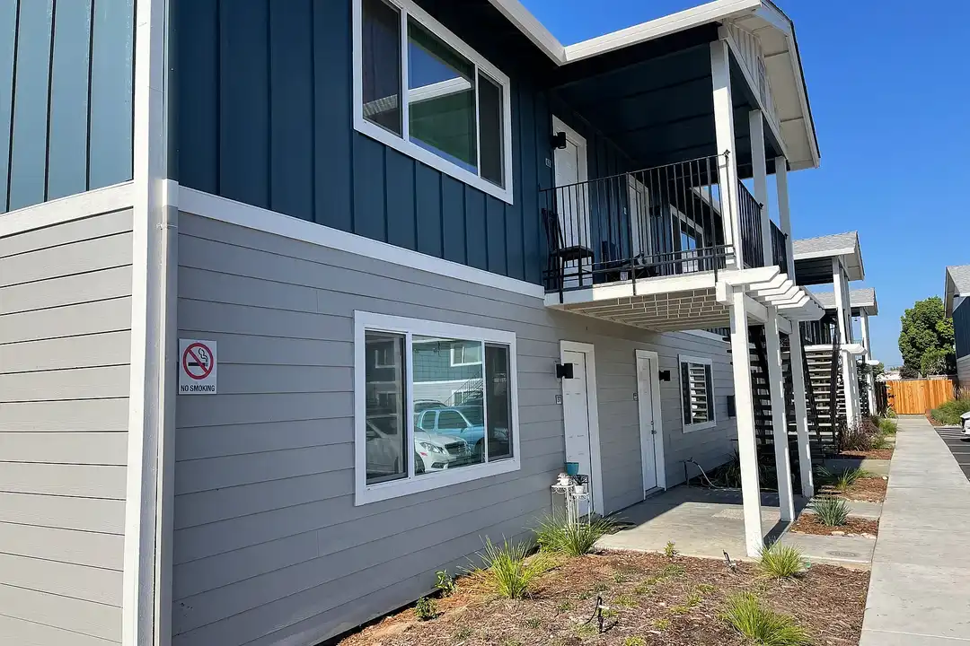 Sutter Commons Apartments - View 2