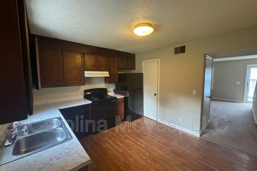 172 Pine Creek Ct Ext - More