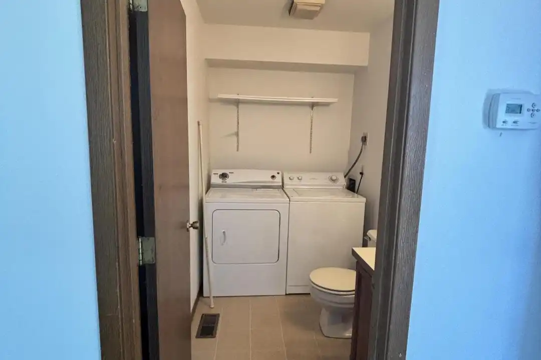 2733 W 69th Ave - View 5