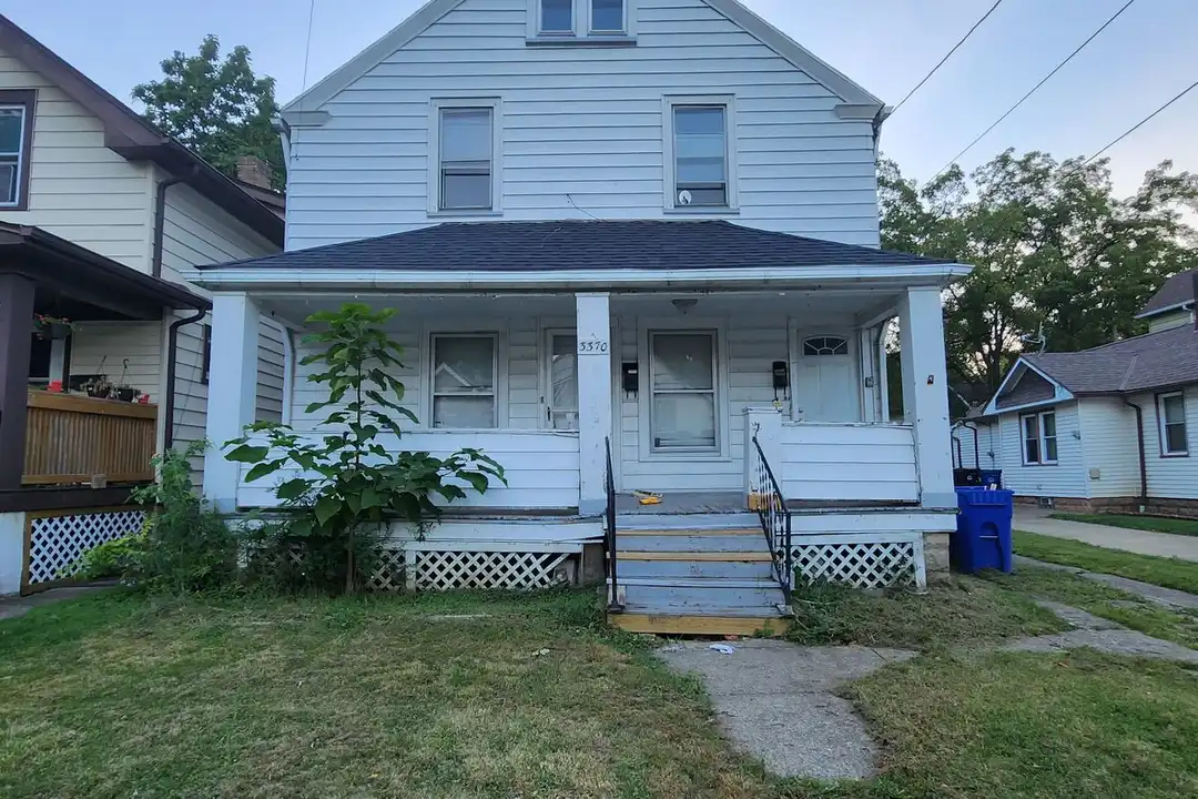 3370 W 135th St unit Lower – photo 1