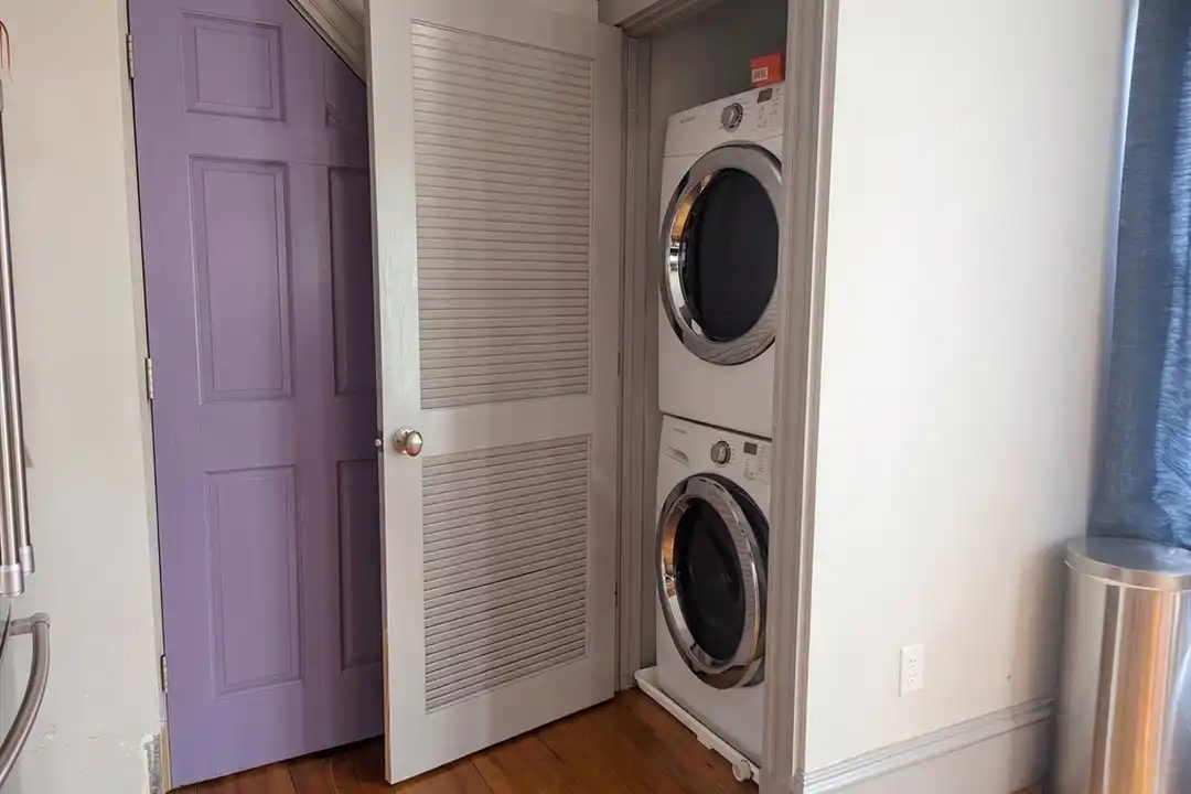7 Weymouth Ave unit 3 - More