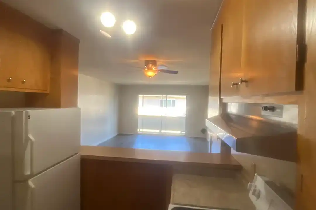 748 Oakland Avenue Apartments – photo 1