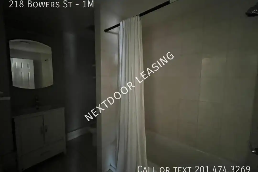218 Bowers St - View 6