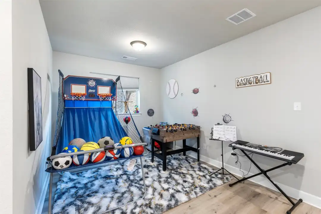 324 Moonvine Dr - View 2
