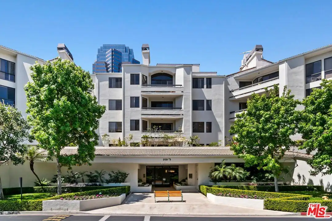 2131 Century Park Ln #118 - View 3
