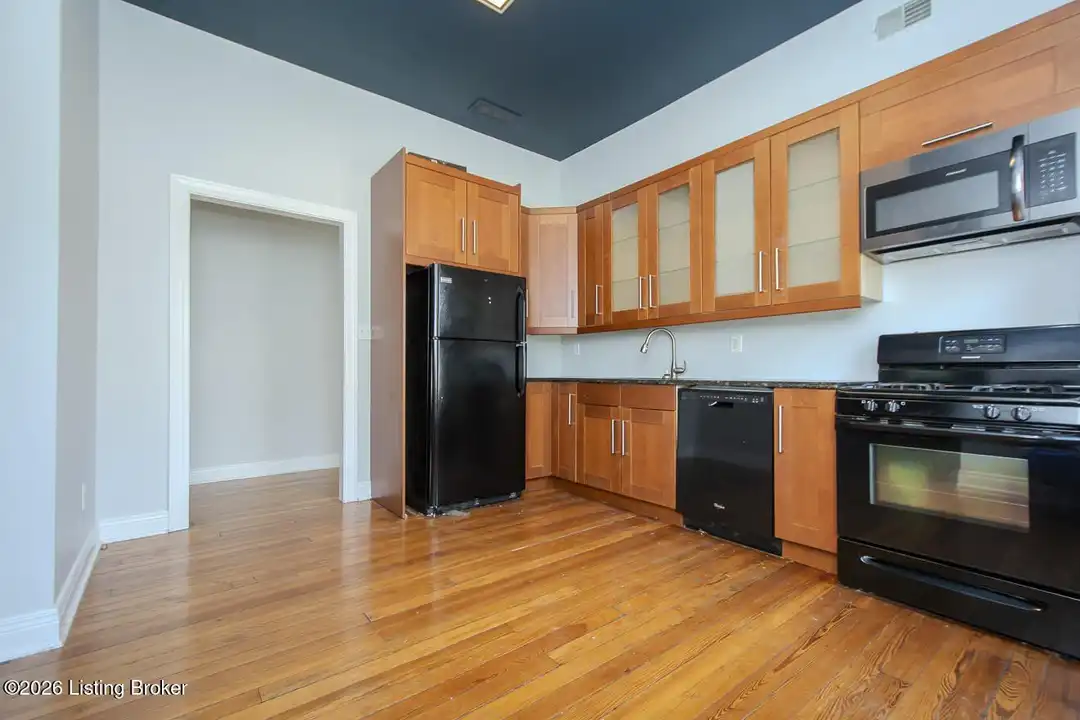 1000 E Caldwell St #3 – photo 1
