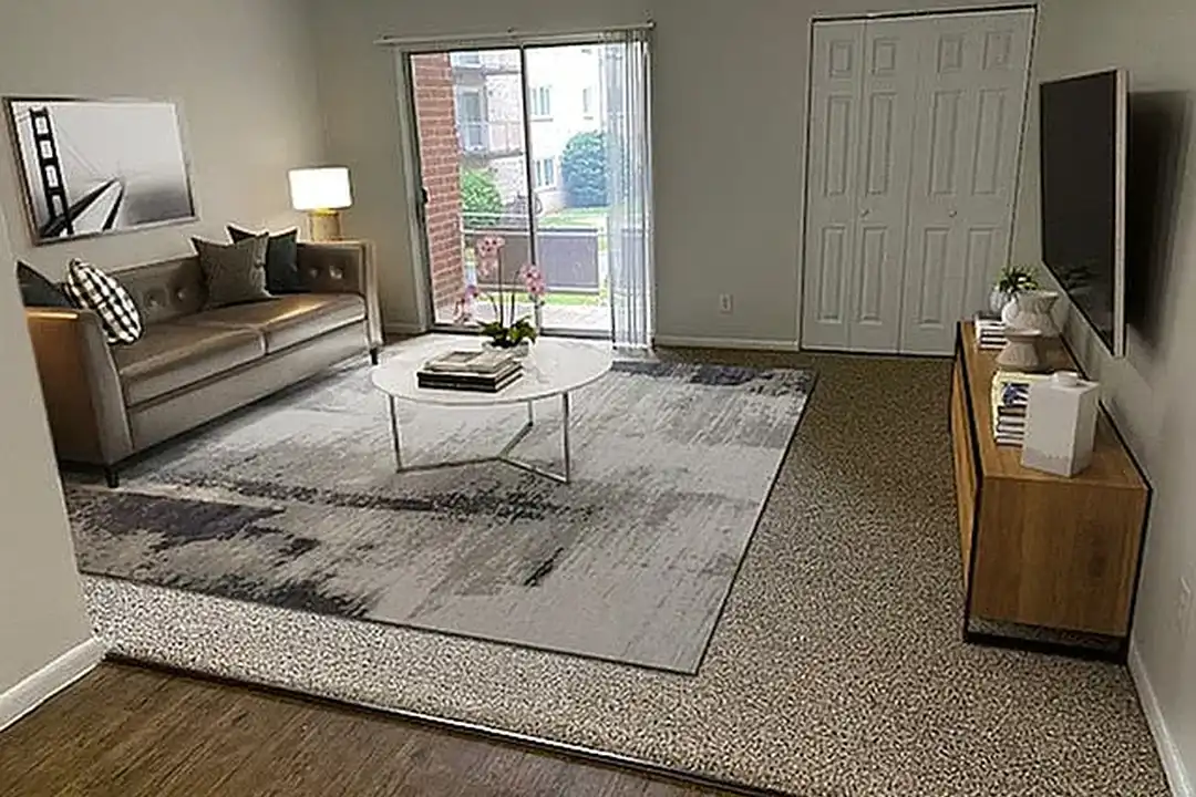 South View Apartments and Townhomes – photo 1