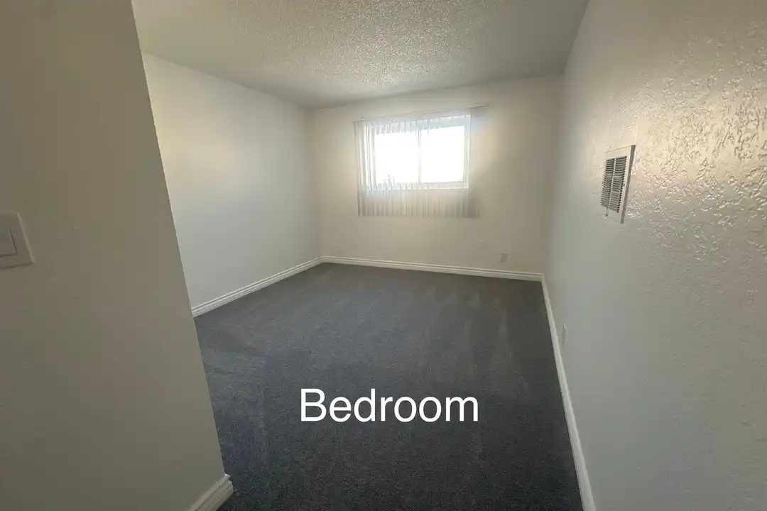 12003 Hart St unit 14 - More
