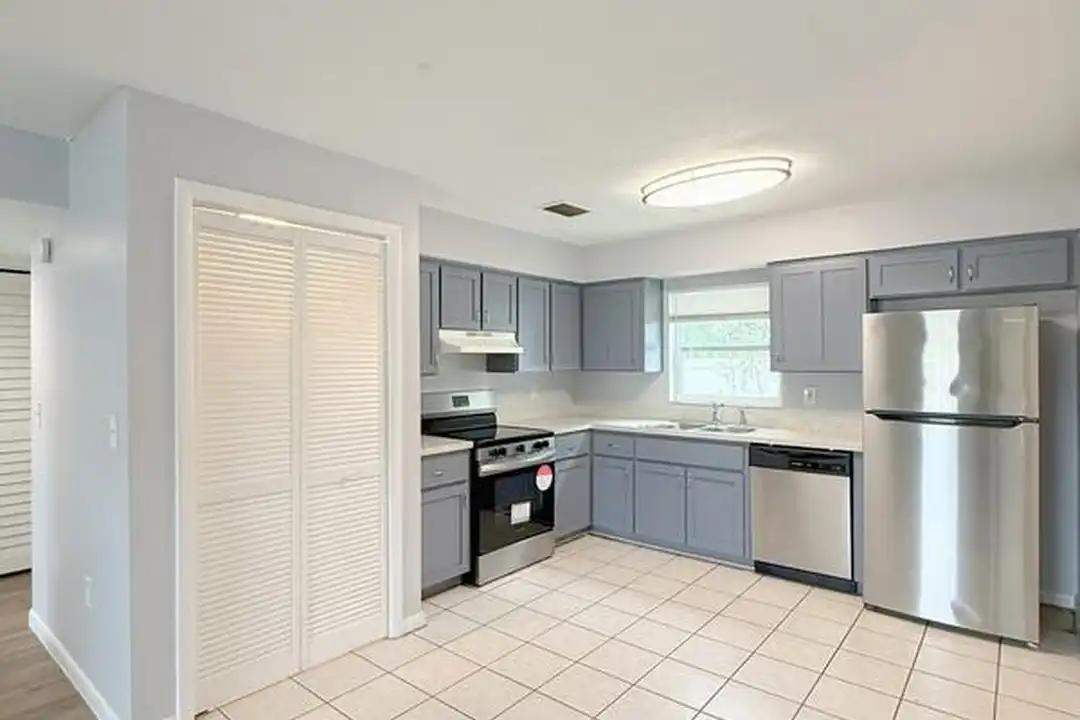 11705 North Dr unit B - View 6