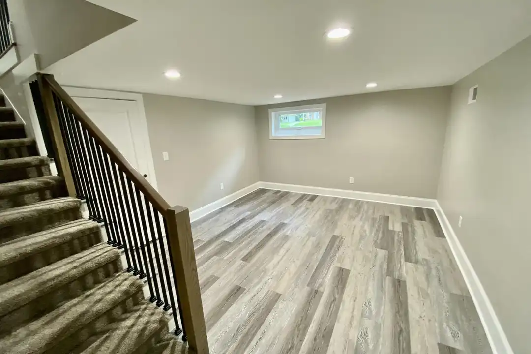 House in Greenville - View 3