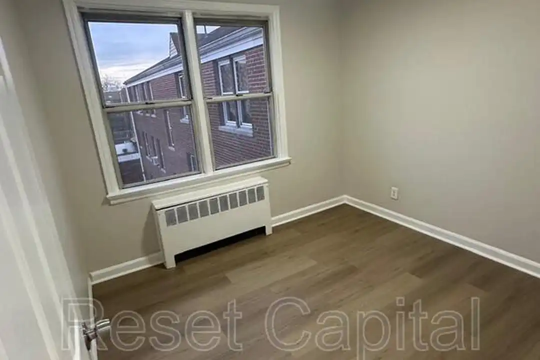 44 Irving Ave unit 7 - View 5